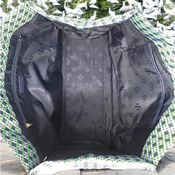 Tory Burch Women's Ella Nylon Printed Tote Navy Multi Geo Logo Bag - Picture 2 of 6